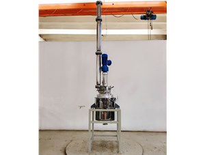 50L減壓蒸餾不銹鋼裂解釜已完工發(fā)往來賓