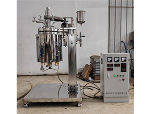 20L不銹鋼油浴電加熱反應(yīng)釜已完工發(fā)往青島